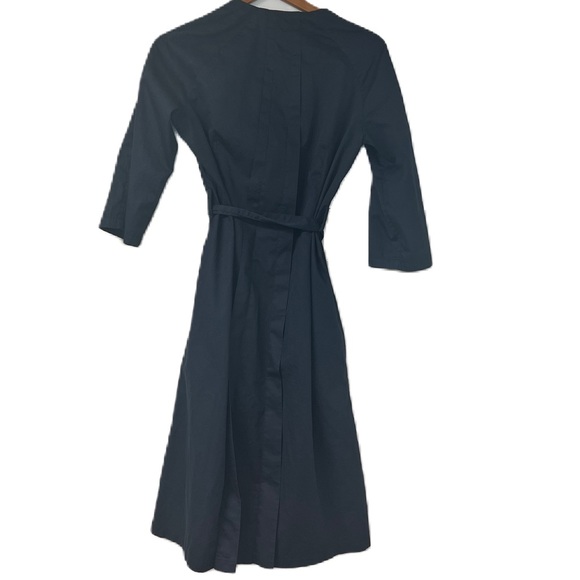 Bella Lois Roma Woman's Navy Button Down Aline Casual Lghtweight size 6 belted - Picture 3 of 7